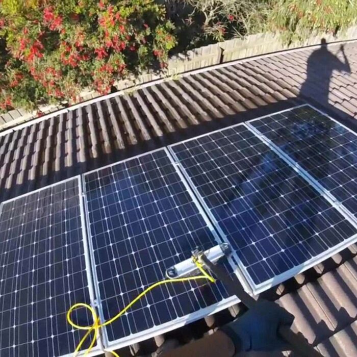 Detailed-Solar-Panel-Cleaning-ECM_Moment.jpg