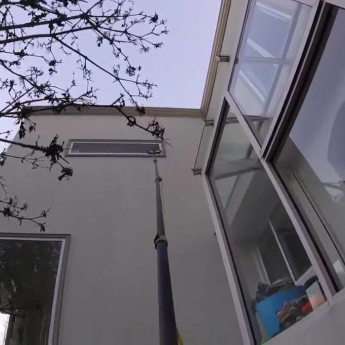 Hard to Reach Window Cleaning- ECM_Moment