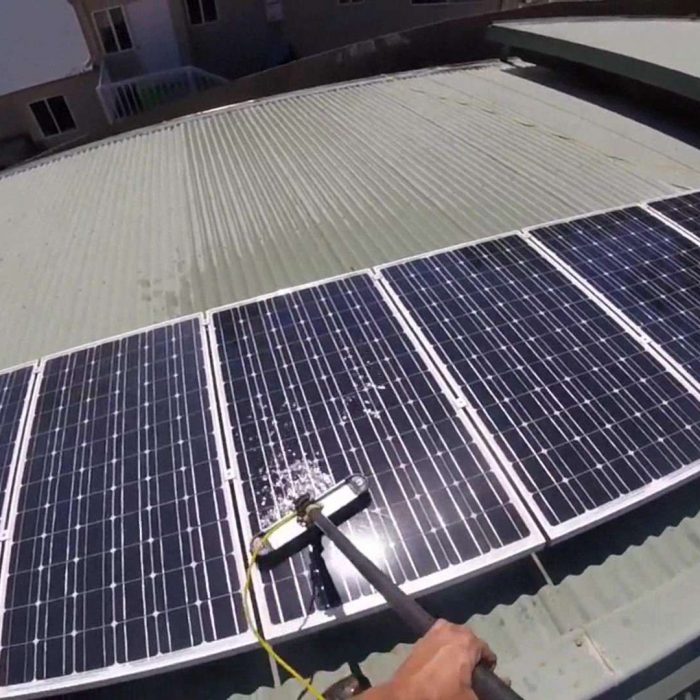 Solar Panel Cleaning - ECM_Moment